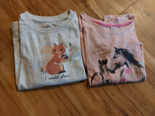 2 Langarmshirts - Mädchen - Pferde- und Eichhörnchenmotiv - Gr. 98 - gebraucht