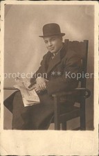 Saarbruecken Zeitungsleser