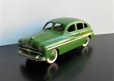 DINKY TOYS alter Ford Vedette