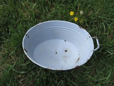 Emaille Wanne Emaillewanne Waschwanne, Pflanzgefäß mit Gebrauchsspuren