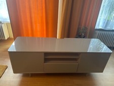 TV-Bank, IKEA, Hochglanz