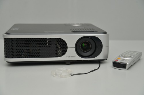 Toshiba tlp x2500 beamer - toshiba, tlp-x2500