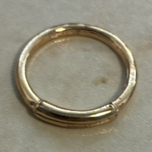 Goldfarbener ring aus - ring,