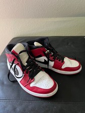 Nike Air Jordan 1 Mid "Chicago" White Red Black