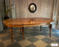 Biedermeiertisch, Ausziehtisch, Nussbaum,Frankreich um 1820