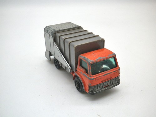 Matchbox refuse truck - matchbox,
