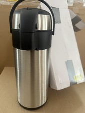 kaffeekanne mit Pumpengerät