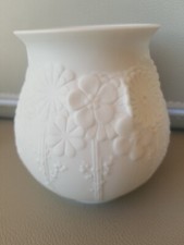 Kaiser Bisquit Porzellan 497  Vase AK  Vintage Weiss