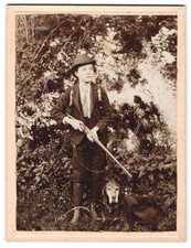 Fotografie Junge als Jäger