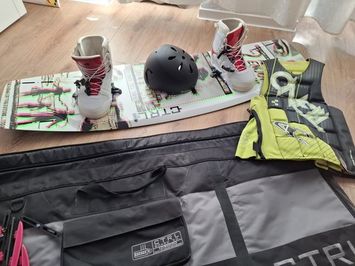 Wakeboard mit zubehör - mit,