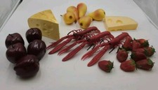 Lebensmittel-Attrappen/Deko-Set/25 STK. Hummer,Birnen, Äpfel, Käse, Erdbeeren.