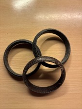 3 Armreife Holz mit Lederbezug aus Afrika in den Farben 2 x grau + 1 x braunrot