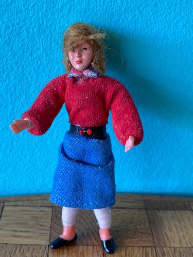 Frau caco biegepuppe - frau,