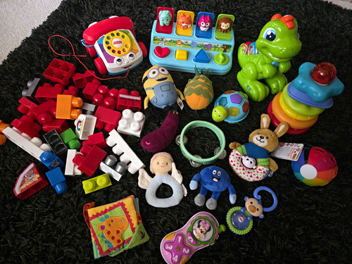 Baby-/Kleinkind-Spielzeug