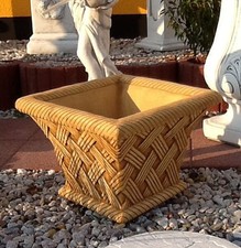 Steinfigur Pflanzkorb 37 cm