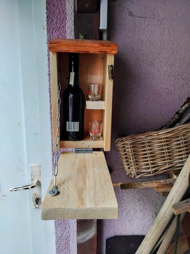 Schnapsbar als vogelhaus - schnapsbar,