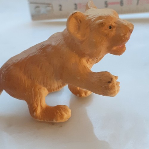 Löwenbaby spielend schleich - spielend,