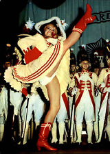 KÖLN Karneval Cologne Carnaval Mariechen-Tanz Funkenmariechen Prinzengarde color