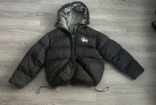 Stüssy Pufferjacke in Schwarz