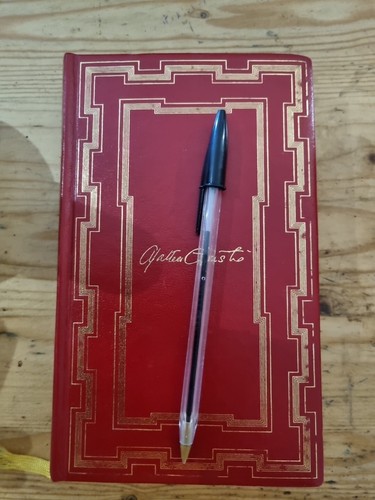 Agatha christie collected - christie,
