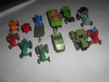 WIKING Konvolut mit Traktoren, Unimog, MBtrac, Anhänger;