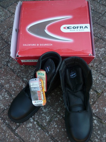 Schwarze cofra hro - schwarze,