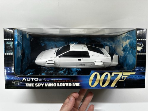 Autoart 75306 007 bond lotus - 75306,