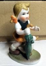 sehr schöne Dekofigur Keramik Mädchen mit Schirm und Gans 11 cm