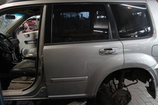 TÜR Hinten Links Nissan X-trail 2.2 dCi 4x4 T30 Farbe Grau-met KX4 Geschlossen