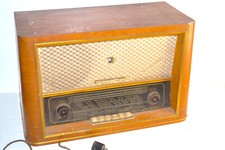 Altes Röhrenradio Operette II