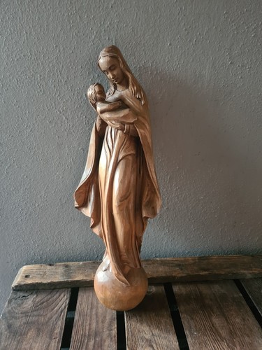 Handgeschnitzte holzfigur - handgeschnitzte,