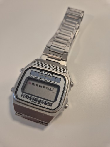 Seiko sports 100 - 100, a156-5040