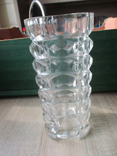 viereckige Glasvasen mit eingeschliffenem Muster