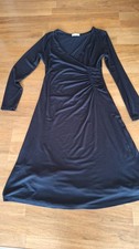 Schwarzes  Koffer -Kleid