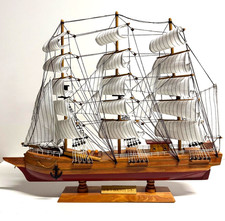 Ein wunderschönes Holzmodell