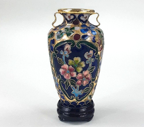 Miniatur vase auf holzsockel - miniatur,