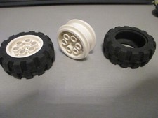 LEGO; Technic; Rad 20 x 30 mm; mit Felge; weiß; 6582; 2 Räder; (D)