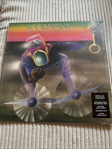 Scorpions fly the rainbow - -,