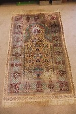 Schöner ,alter Seidenteppich ,  Seide auf Seide , Motivteppich  ,  120cm x 75cm 