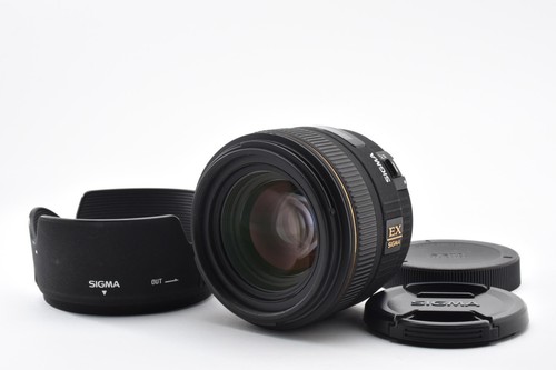 Near mint sigma 30mm 1 - mint],