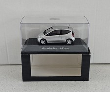 Mercedes-Benz A-Klasse 3türig (W169) polarsilber-met. Werbemodell Schuco 1:43