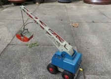 Strenco - alter Spielzeug-Bagger aus Blech