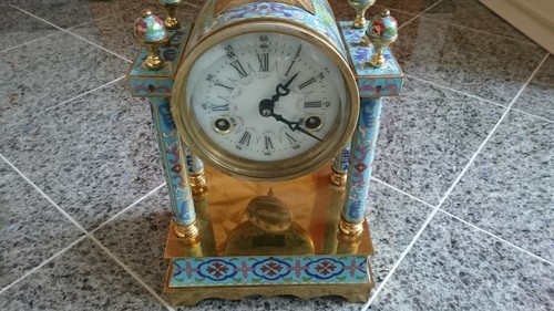 Tischuhr goldenes