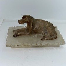 Alabaster/onyx Hundefigur