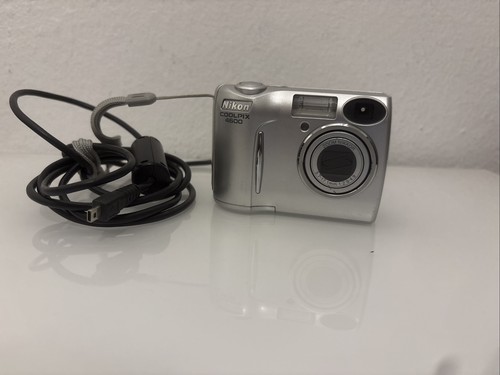 Nikon coolpix 4600 - coolpix,