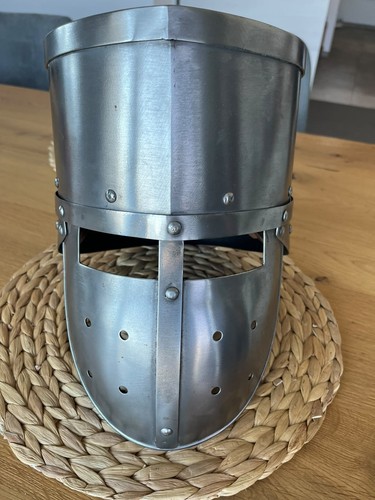 Hochwertiger ritterhelm - hochwertiger, –