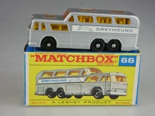 66c Greyhound Coach GMC -