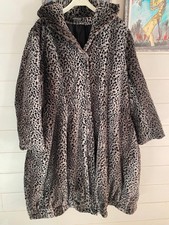 Wunderschöner KAMUFLAGE Leopard Fellimitat Mantel, Ballonmantel, Lagenlook, XL,