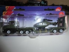 Siku 1681, KFOR Skania Langhauber mit Sattelauflieger u. Hubschrauber, 1:87, OVP