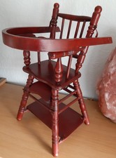 Vintage - dekorativer Puppen-Hochstuhl aus Holz, umklappbar, in Braun lackiert